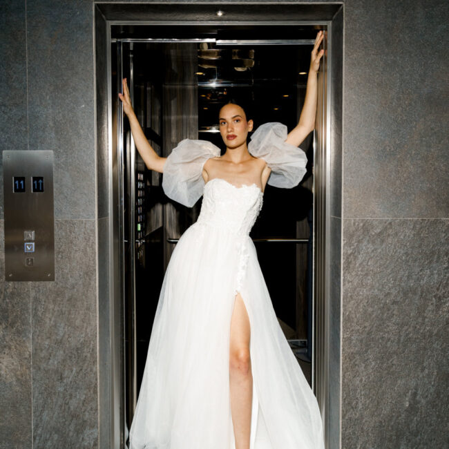 Sposa in ascensore Hyatt Centric Milano centrale