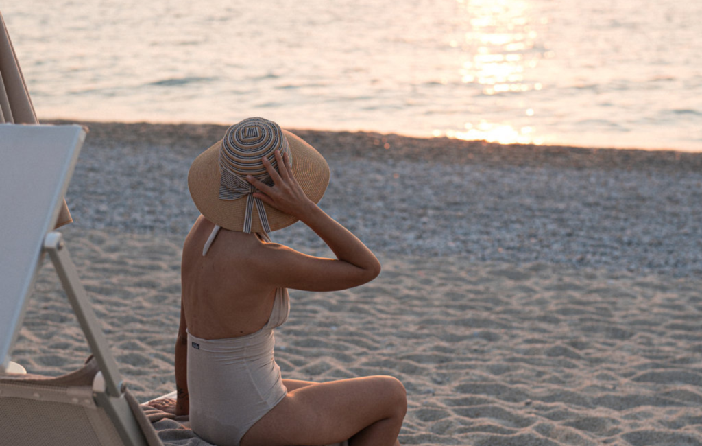 Armacera Resort Zambrone, sulla Costa degli Dei in Calabria, con la sua spiaggia privata al tramonto